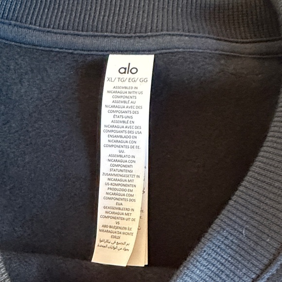 ALO Yoga Accolade Crew Neck Pullover Sweater in Anthracite - Picture 7 of 8